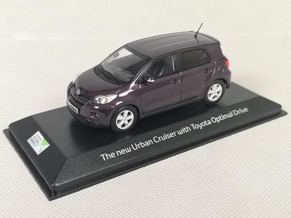 Toyota Urban Cruiser - Minichamps (1/43)