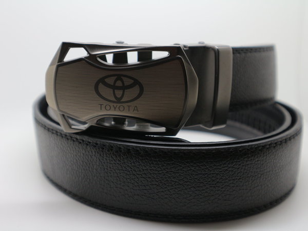 Herren Gürtel schwarz mit Toyota Logo 120 cm / 48"